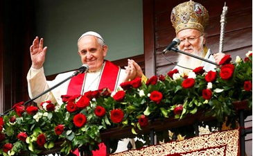 El Papa con el Patriarca de Constantinopla