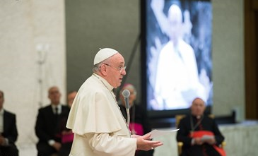 Reunión del Papa en el Vaticano