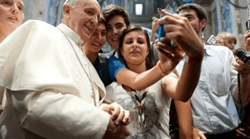 El Santo Padre con los jóvenes